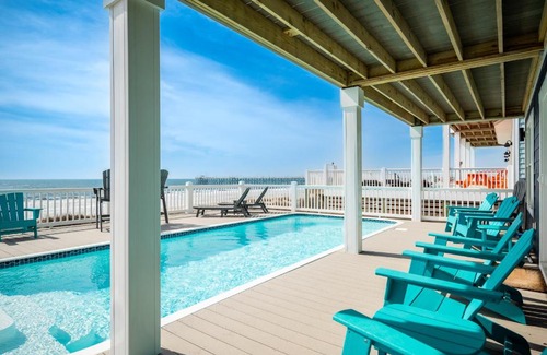 Yaupon Beach House | Carolina Dreamin' by Oak Island Accommodations