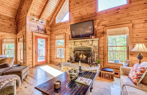 Lake Lure House | Carolina Mountain Retreat