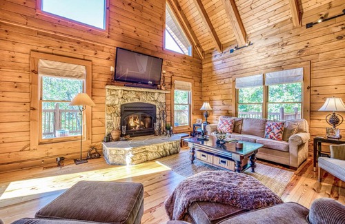 Lake Lure House | Carolina Mountain Retreat