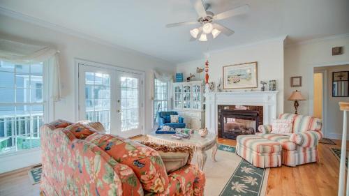Debordieu Colony House | Carolina on my Mind home by Peace Vacations