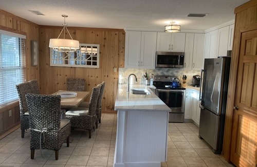 Ocean Sands Condo | Carolina Sunshine 3 Bedroom 2 Bath Condo