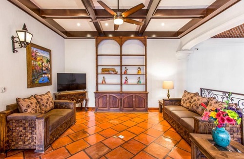 Ajijic Bed & Breakfast | Caroline Bella Bed & Breakfast