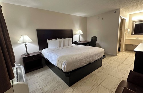Denham Springs Hotel | Carom Inn a Travelodge by Wyndham Denham Springs/Baton Rouge