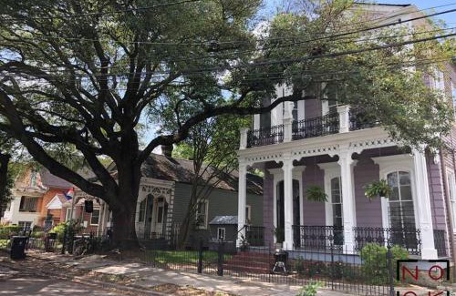 Faubourg Livaudais Apartment | Carondelet House - 1886 Garden District Manse