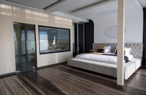 Ayvalik City Center Hotel | Carpe Diem