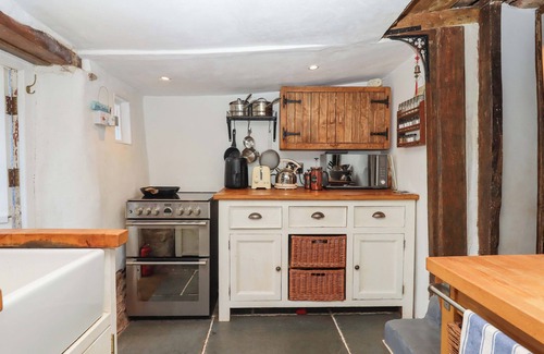Hatherleigh Cottage | CARPENTER'S COTTAGE, pet friendly, with open fire in Hatherleigh