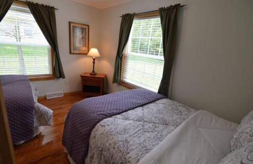 Baileys Harbor House | Carraig Beag Cottage