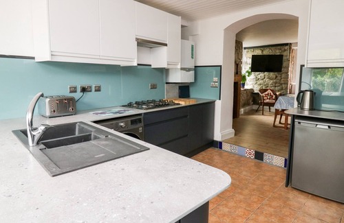 Pembroke Dock House | CARREG GLAS, pet friendly, country holiday cottage in Pembroke Dock