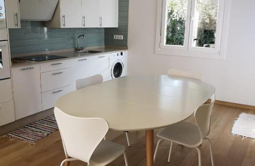 Alcabre Apartment | CarreraHouses Castañal