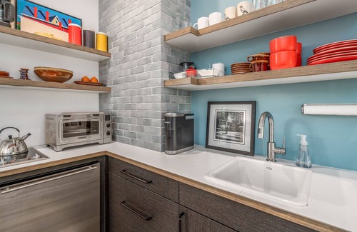 Saugatuck Condo | Carriage House - Studio Condo minutes away from downtown Saugatuck!
