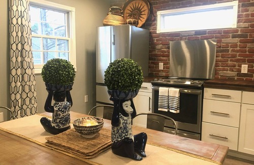 Paducah Apartment | Carriage House with heated garage