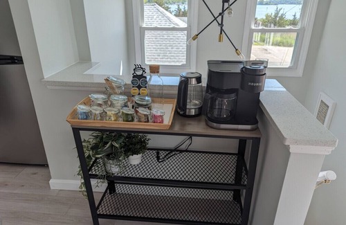 Mystic - New London Apartment | Carrick Landing-#4 · walk Mystic-Train/EV Lvl-2 · aquarium