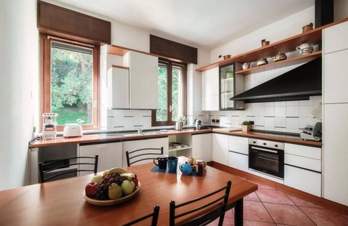 Como Apartment | CARSO FAMILY APARTMENT WITH PARKING