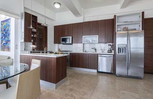 Castillogrande Apartment | Cartagena Apartment: Luxury Colonial Oasis