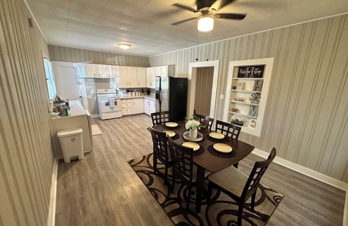 Cartersville House | Cartersville/Lakepoint.family fun good food and very convenient!