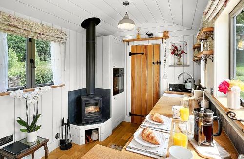 Minehead Cabin | Cartiers Retreat Dunster