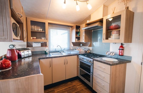 Mudeford Ski Chalet | Cartref - our home from home in Mudeford