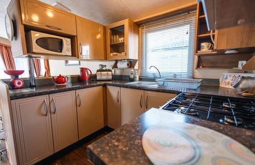 Mudeford Ski Chalet | Cartref - our home from home in Mudeford