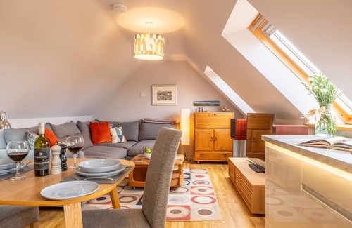 Hoveton Cabin | Cartshed Lodge, Hoveton, Norfolk