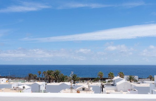 Guatiza House | Casa CocoMar I, Oasis of peace overlooking the sea.