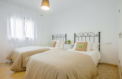 Bolonia House | Casa a pocos metros de la playa con hermosas vistas al mar y puesta de sol . (vss1)