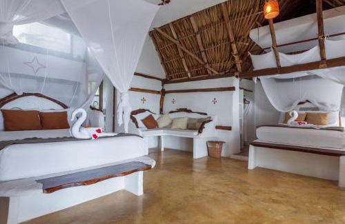 Zona Hotelera Villa | Casa Aakbal Private Beach Fron Sea Best Location
