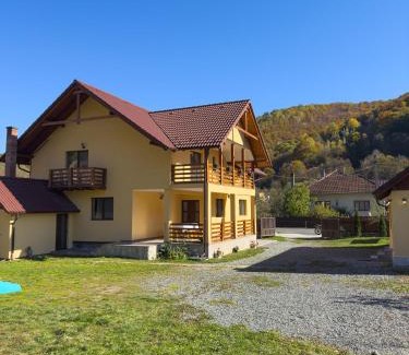 Margau House | Casa Abrudan