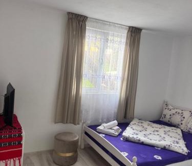 Tasca House | Casa Adela