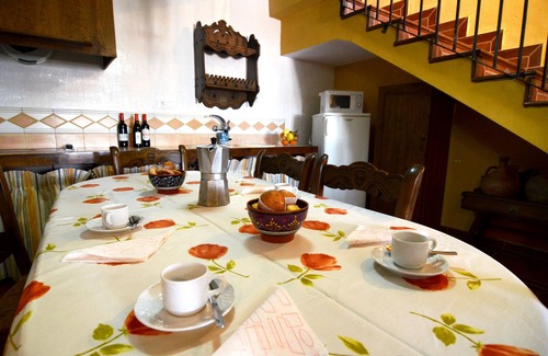Campocamara Cottage | Casa Adelina