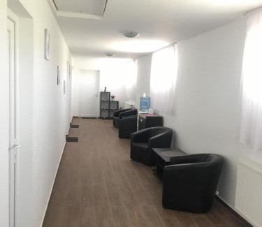 Sandulesti House | Casa Albă