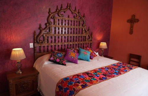 Guadalajara Hotel | CASA ALFAREROS