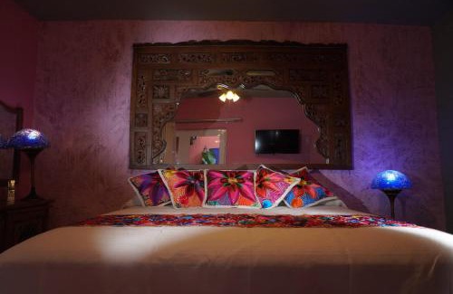 Guadalajara Hotel | CASA ALFAREROS