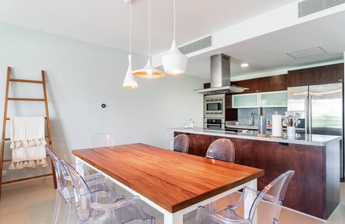 Puerto Juarez Condo | Casa Almajuma 415 S (2-Bedroom Condo) with Pool - Handicap accessible by RedAwning
