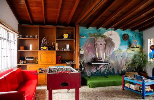 Estadio House | Casa Almarita - Hostal, Bar y Restaurante