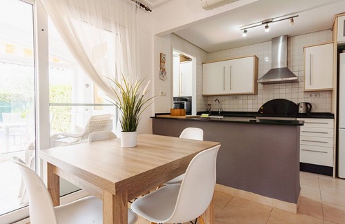 Torre-Pacheco Villa | Casa Amarilla - A Murcia Holiday Rentals Property