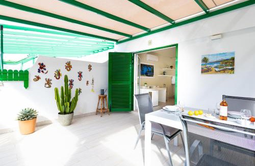 Playa del Ingles Apartment | Casa Amarilla Begoña by VillaGranCanaria