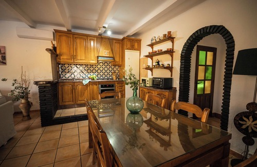 Orgiva Villa | Casa Amaro houses for 6 people