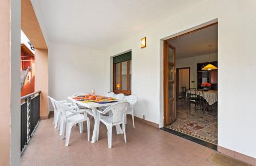 Vignola House | Casa Ambrogio, Family Holiday Home by Halldis