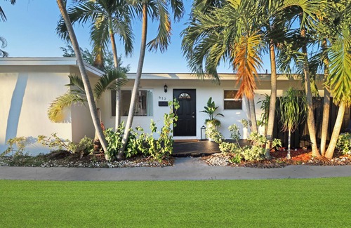 Pompano Beach House | Casa Amor 2BR Oasis! Just 6 Minutes from the Beach