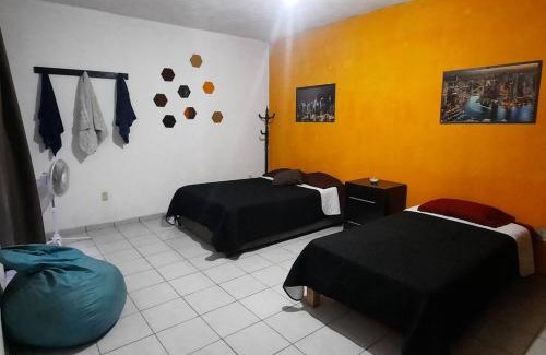 Leon House | Casa AMPLIA en excelente UBICACIÓN!