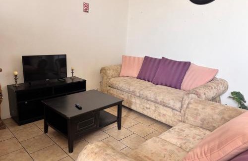 Juarez Municipality House | Casa amplia