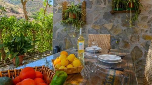 Guaro House | Casa Ana de Guaro by Ruralidays