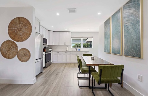 Miami Shores House | Casa Ana, Homey Design, Hot Tub in North Miami