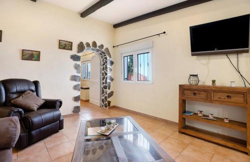 Agua-Garcia House | Casa Andrea
