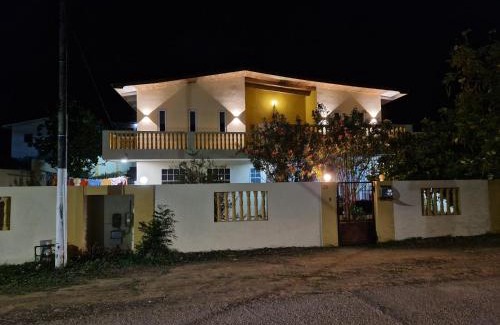 Montana Rey House | Casa Andries Montanja Rey