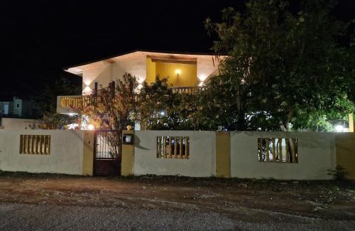 Montana Rey House | Casa Andries Montanja Rey