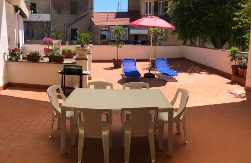 Piombino Apartment | “Casa Annarosa” ampio appartamento nel cuore di Piombino