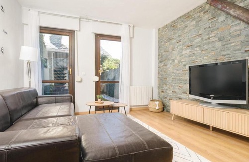 Castiello de Jaca House | Casa Arcangel