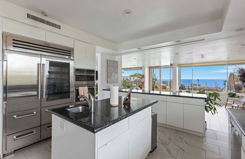 Malibu House | Casa Azul by Oraklus