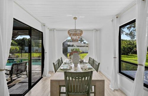 Bradenton House | Casa Azul Retreat